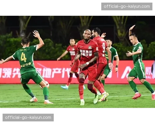 从全面被动到绝平抢分:解析升班马圣埃蒂安客战朗斯最后20分钟的战术调整与执行力 从全面被动到绝平抢分:解析升班马圣埃蒂安客战朗斯最后20分钟的战术调整与执行力